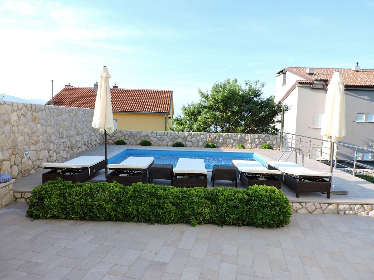 Apartments Villa Residenca Novi Vinodolski Esterno foto