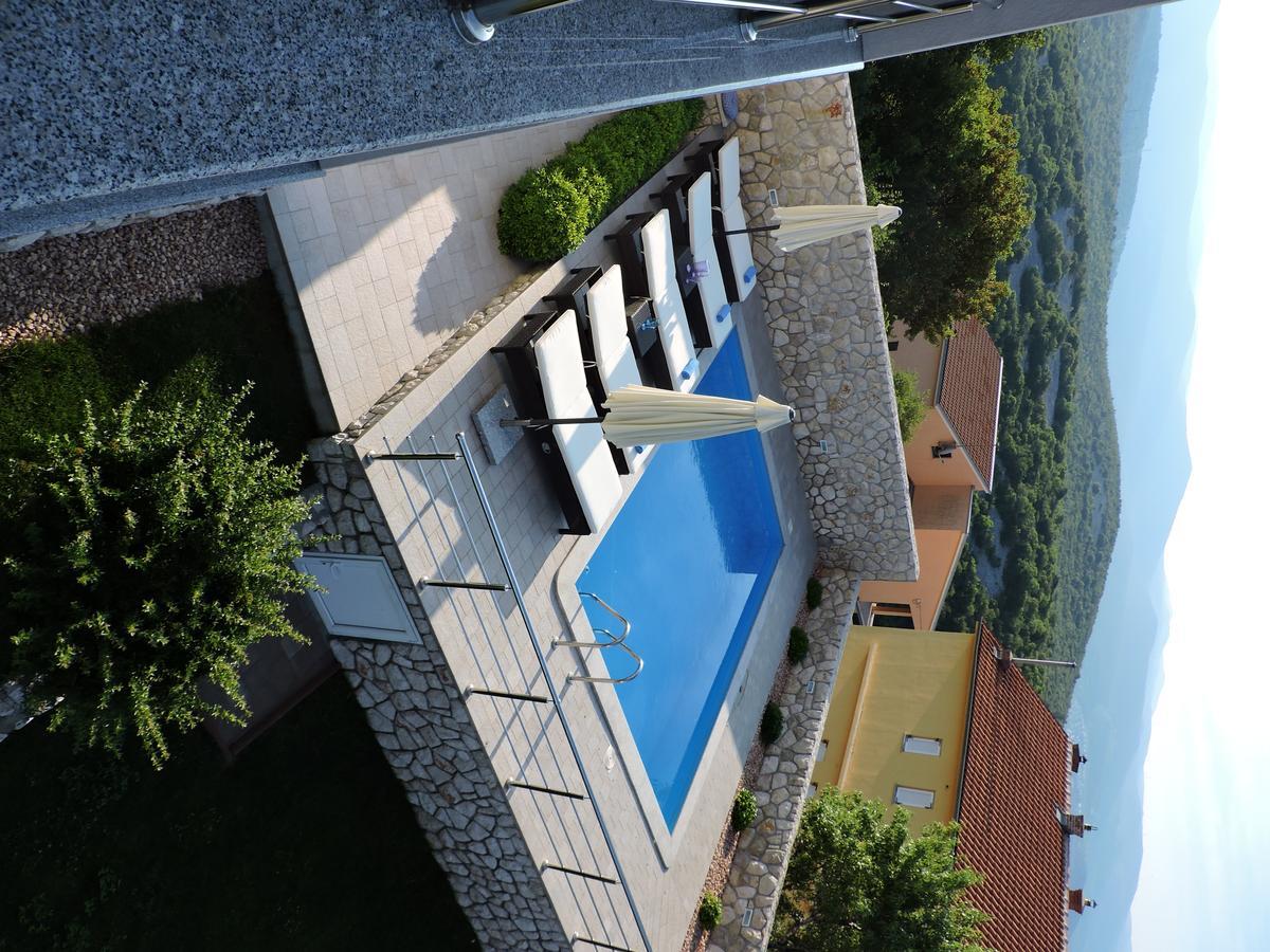Apartments Villa Residenca Novi Vinodolski Esterno foto