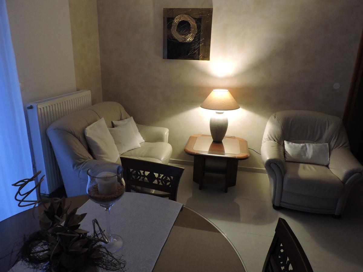 Apartments Villa Residenca Novi Vinodolski Esterno foto